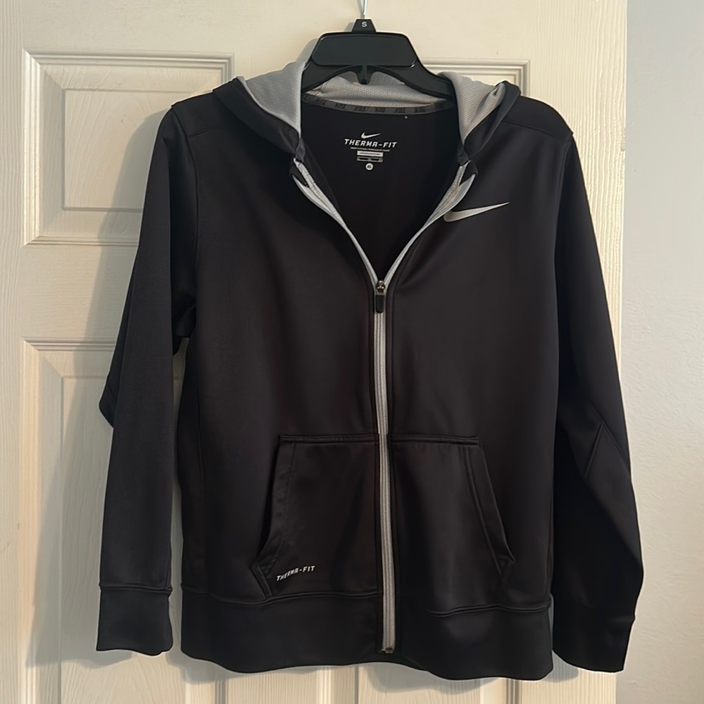 Nike Therma-fit